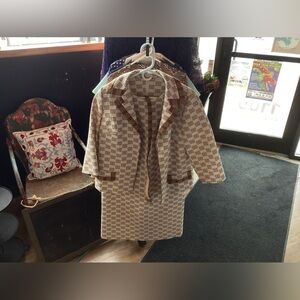 Amy Adams Knits Cream Long Sleeve Dress w/ Collar and Brown Pattern